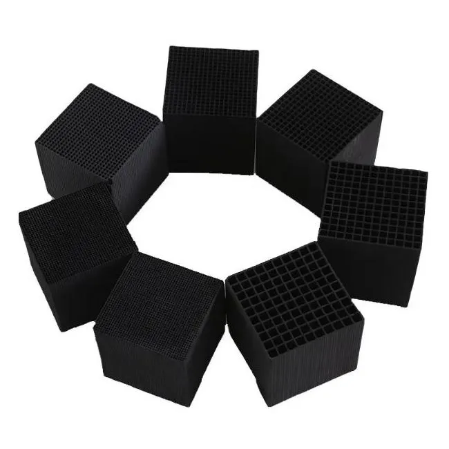 Môi trường carbon hoạt hóa cho hồ cá